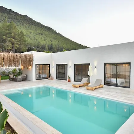 Panos Hotel